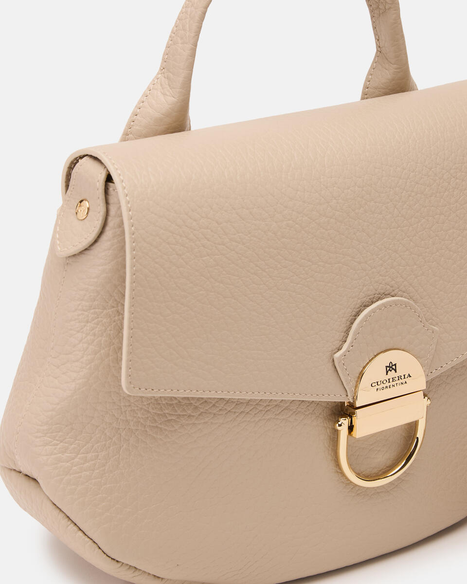 Jess small flap bag in pelle Prosecco  - Cuoieria Fiorentina